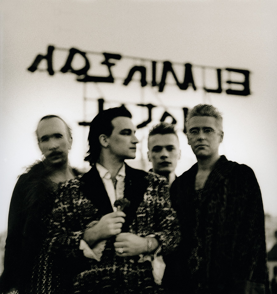 U2 > Gallery > Achtung Baby