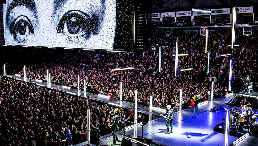 U2 > News > Live In Berlin… new on DVD.